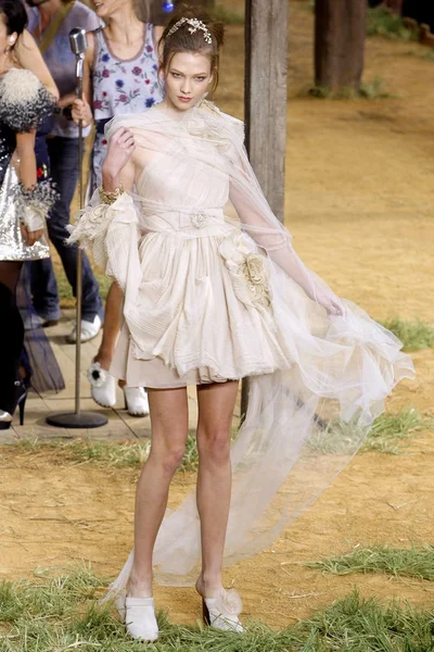 Look 66